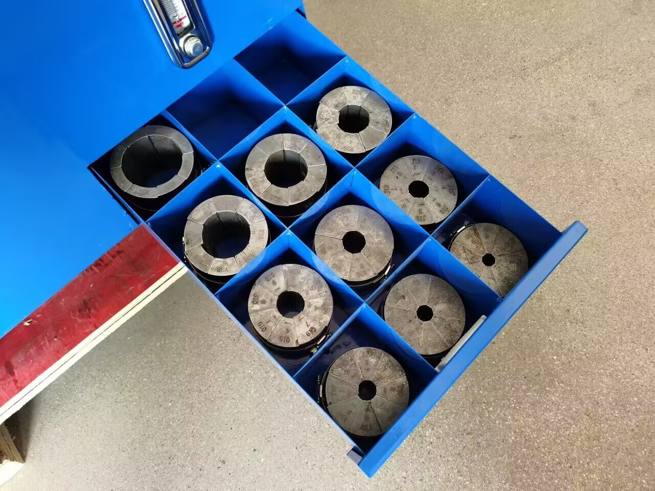 High Pressure Hose Crimper Hydraulic Pipe Shrinking Clamping Machine with 10Dies