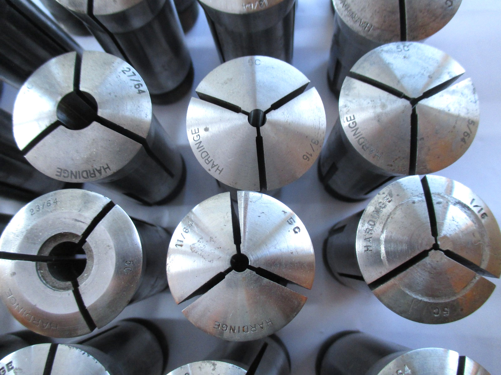 Lot Set of 30 Hardinge 5C Collets. Range Is 3/64 to 1″. Half w/Internal Thread