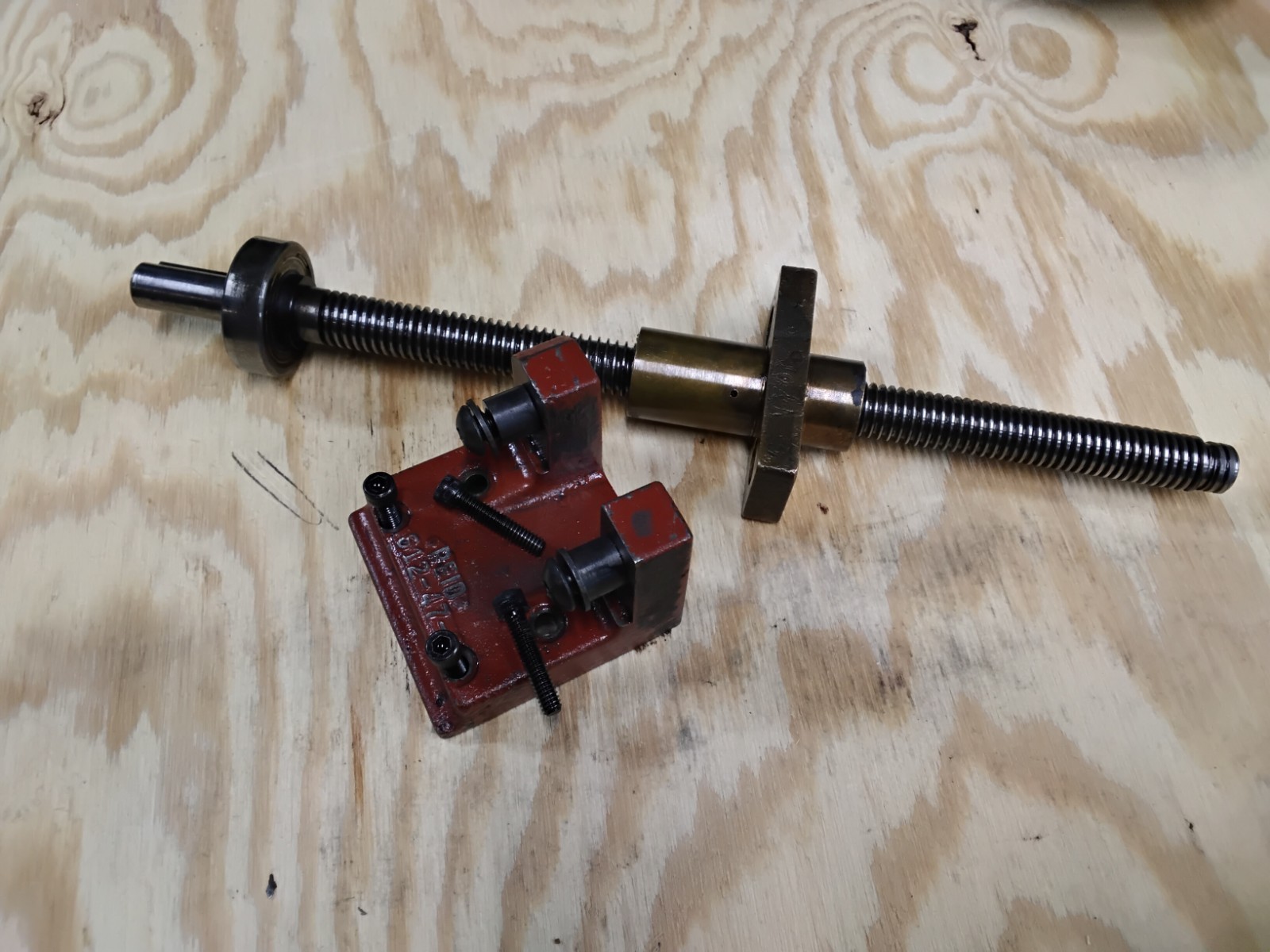 Reid 618HR Surface Grinder Crossfeed Leadscrew, Nut, and Mounting Flange