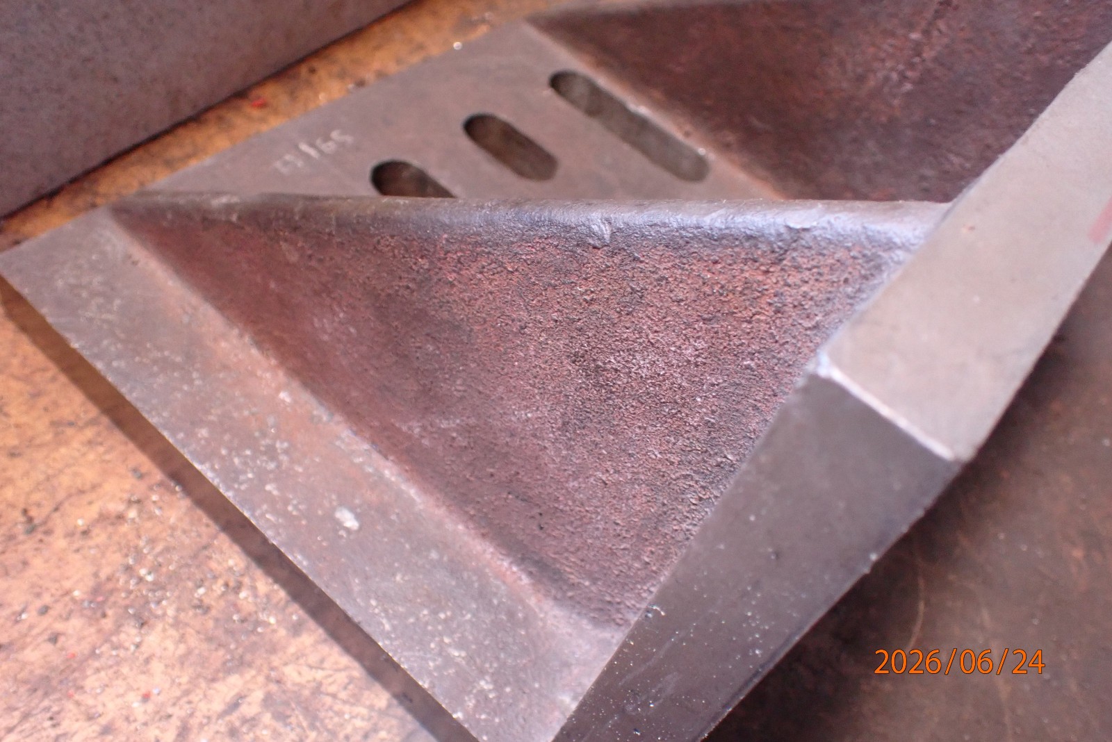 LOT RM72K: MACHINIST ANGLE PLATE WITH WEBBING JIG FIXTURE SETUP TOOLING
