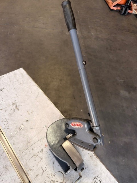 (Not Brand New) Throatless Sheet Metal Shear, 0.079 in, 20Ga for Steel MMS-4