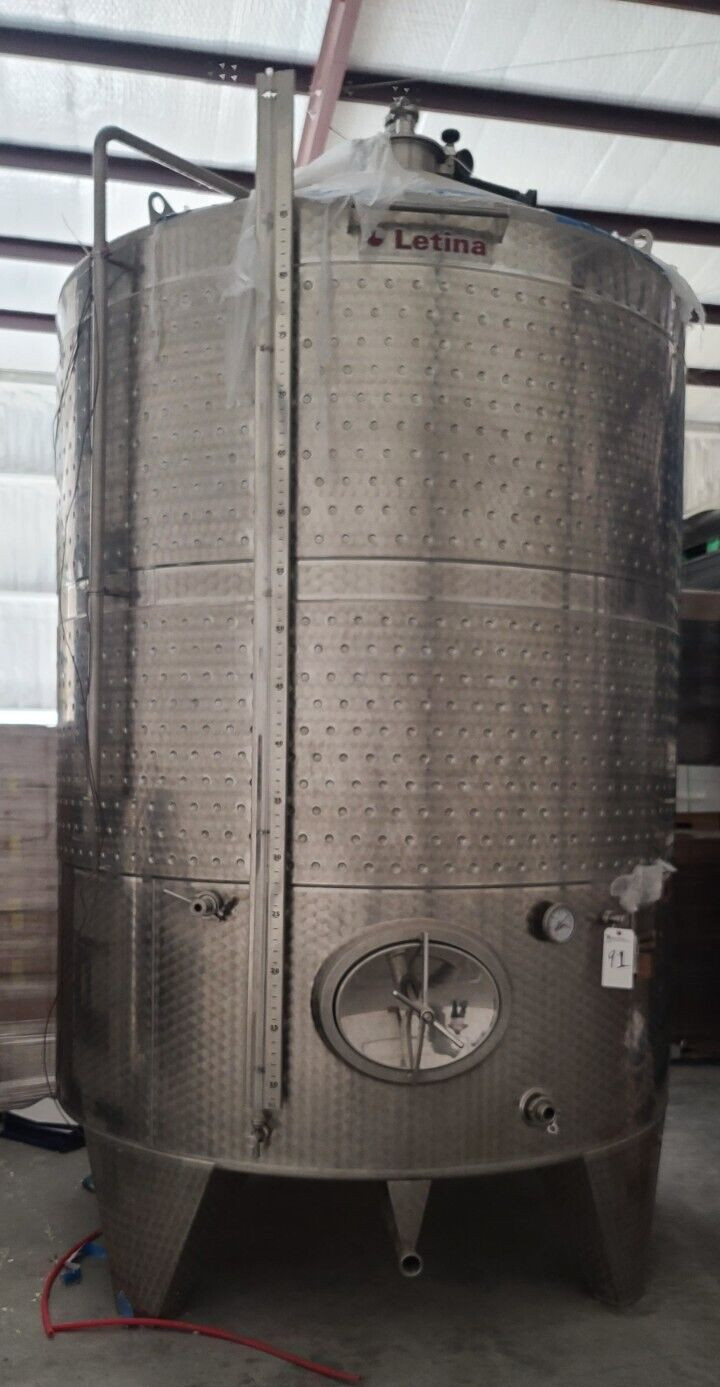 Letina 2310 Gal. / 8750L S.S. Vertical Jacketed Closed Top Storage Tank AISI 304