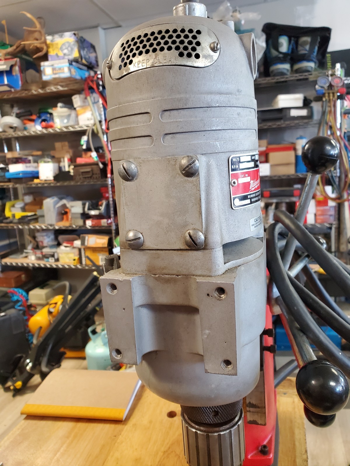 Milwaukee 4202 Heavy Duty Electromagnetic Drill Press 120V 12.5A