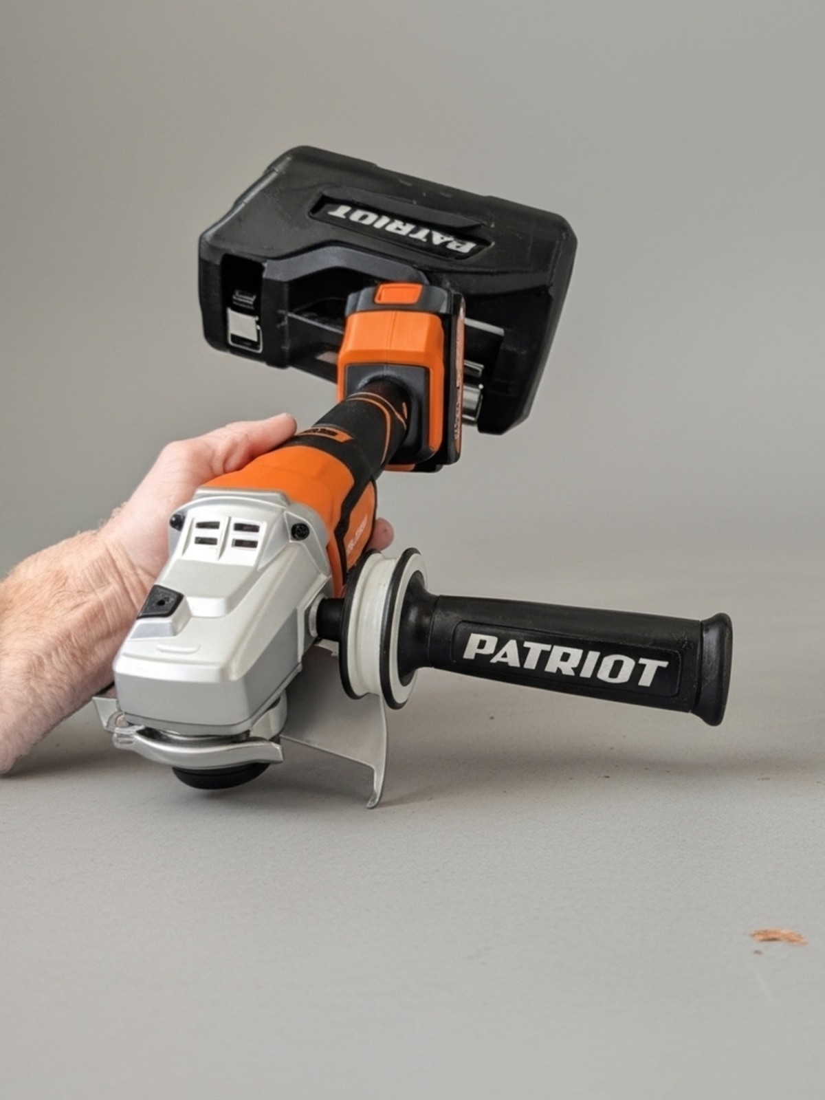 4.5 Inch Grinder and Polisher with Variable Speed with 6 Speeds M14 Thread 230V