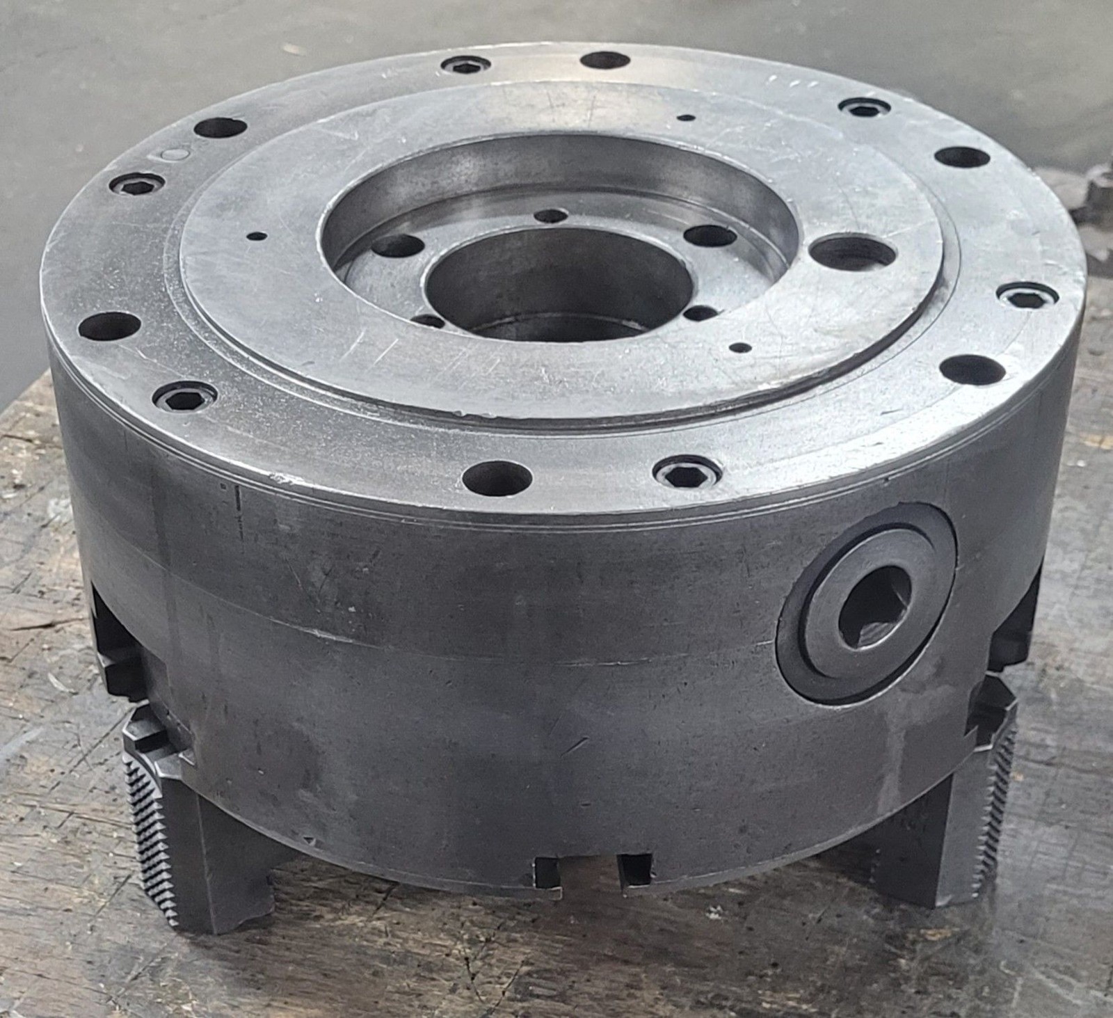 12in Cushman Lathe Chuck – 3 Jaws A1-8 Back