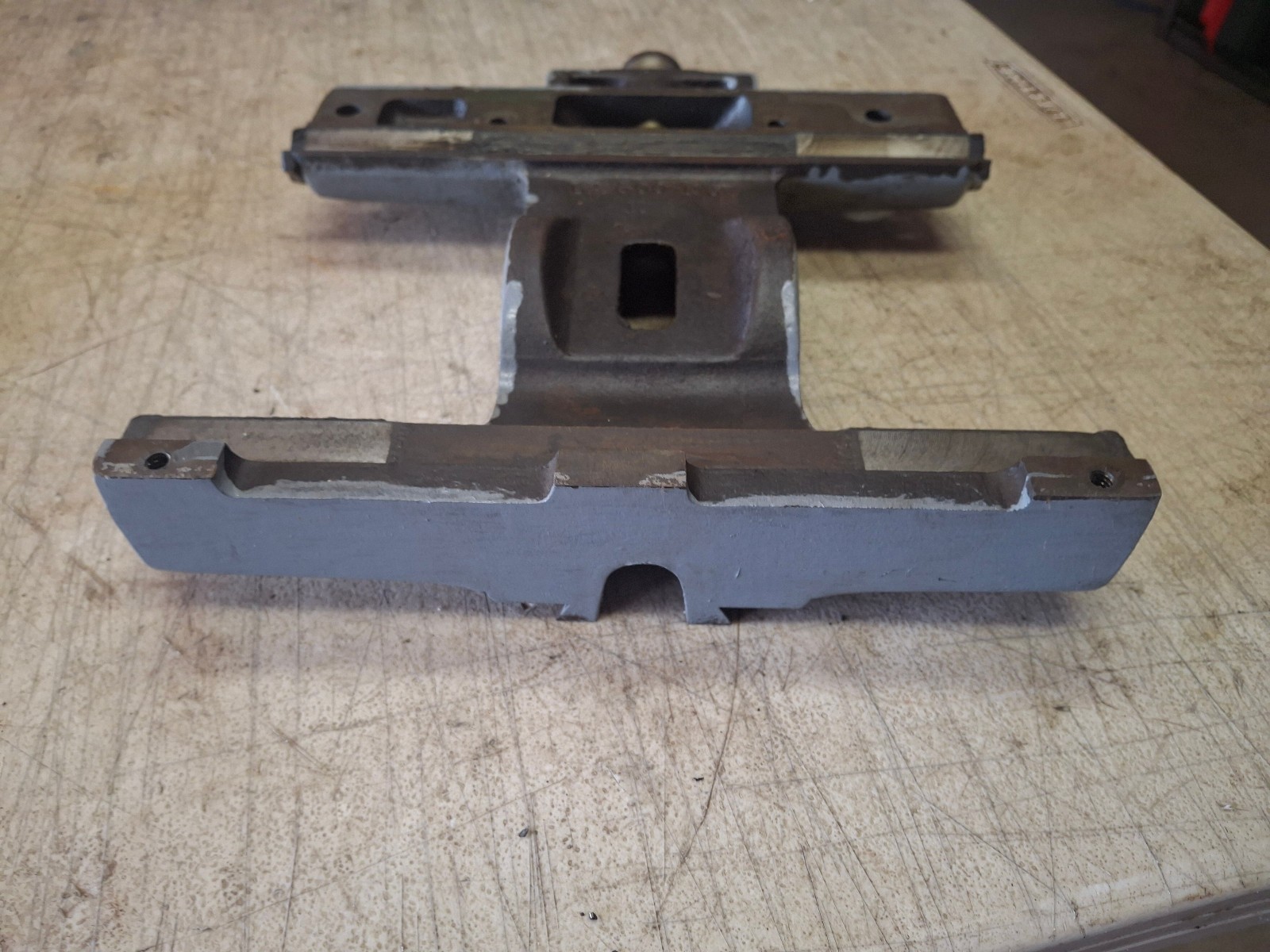 Logan Powr-Kraft 10″ Lathe Saddle Assembly Casting Housing LA-690 NS
