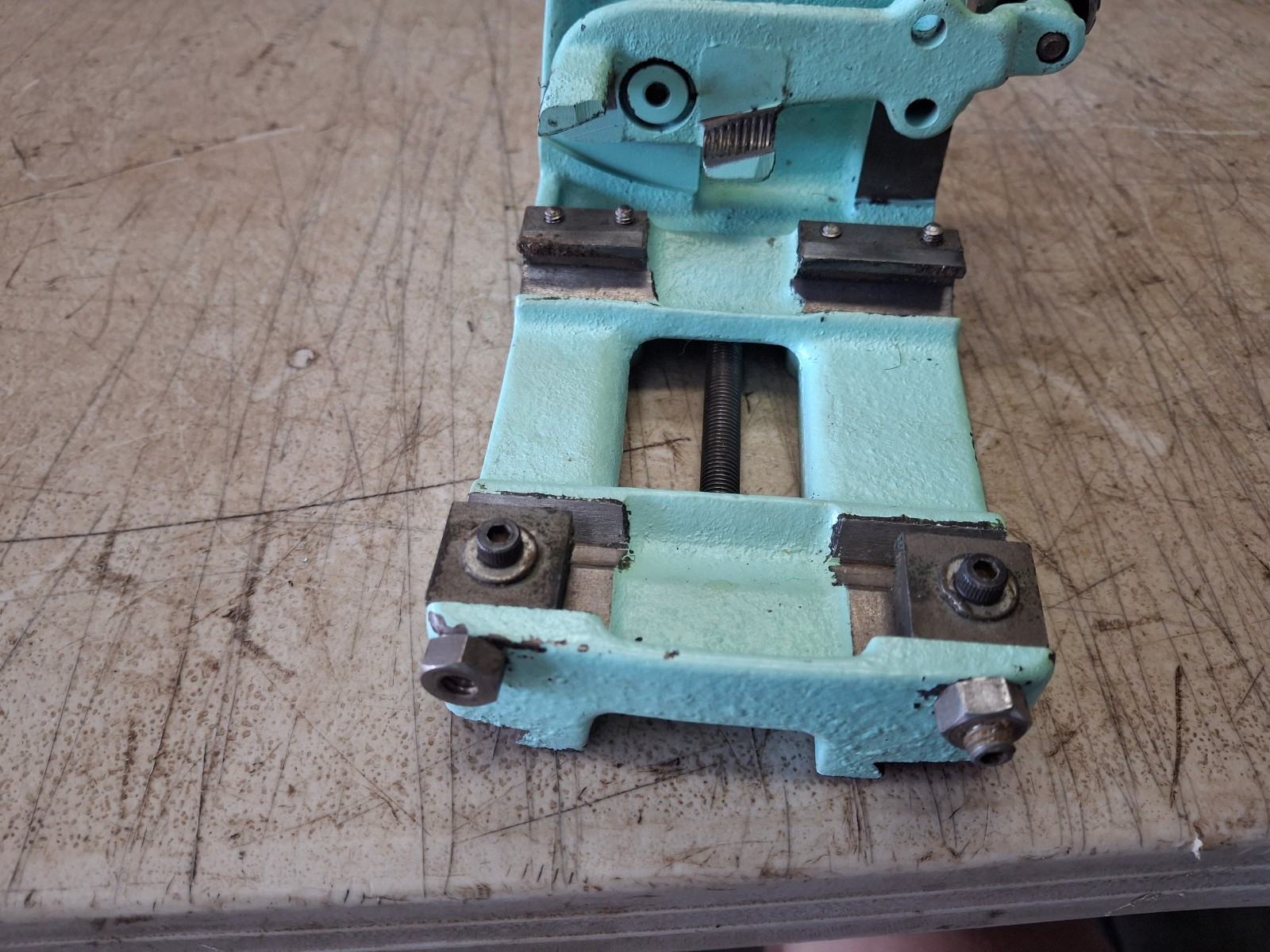Vintage 6″ Lathe Craftsman 109 Apron Carriage Saddle Half Nut Housing Casting