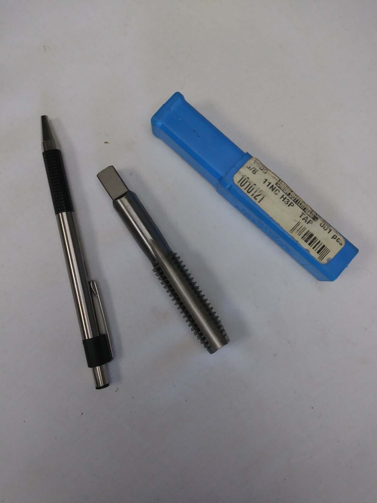New Hand Tap Union Butterfield 1010121 5/8-11NC H3 4F P BL 1500A