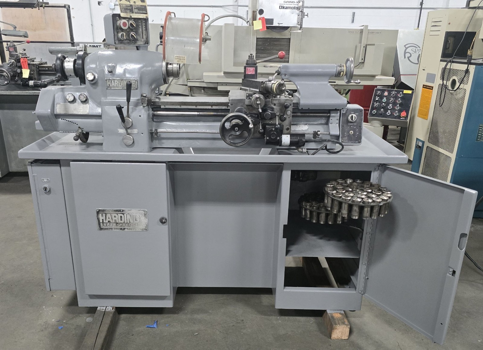 11”x18” Hardinge HLV-H-EM Tool Room Lathe w/Inch/Metric