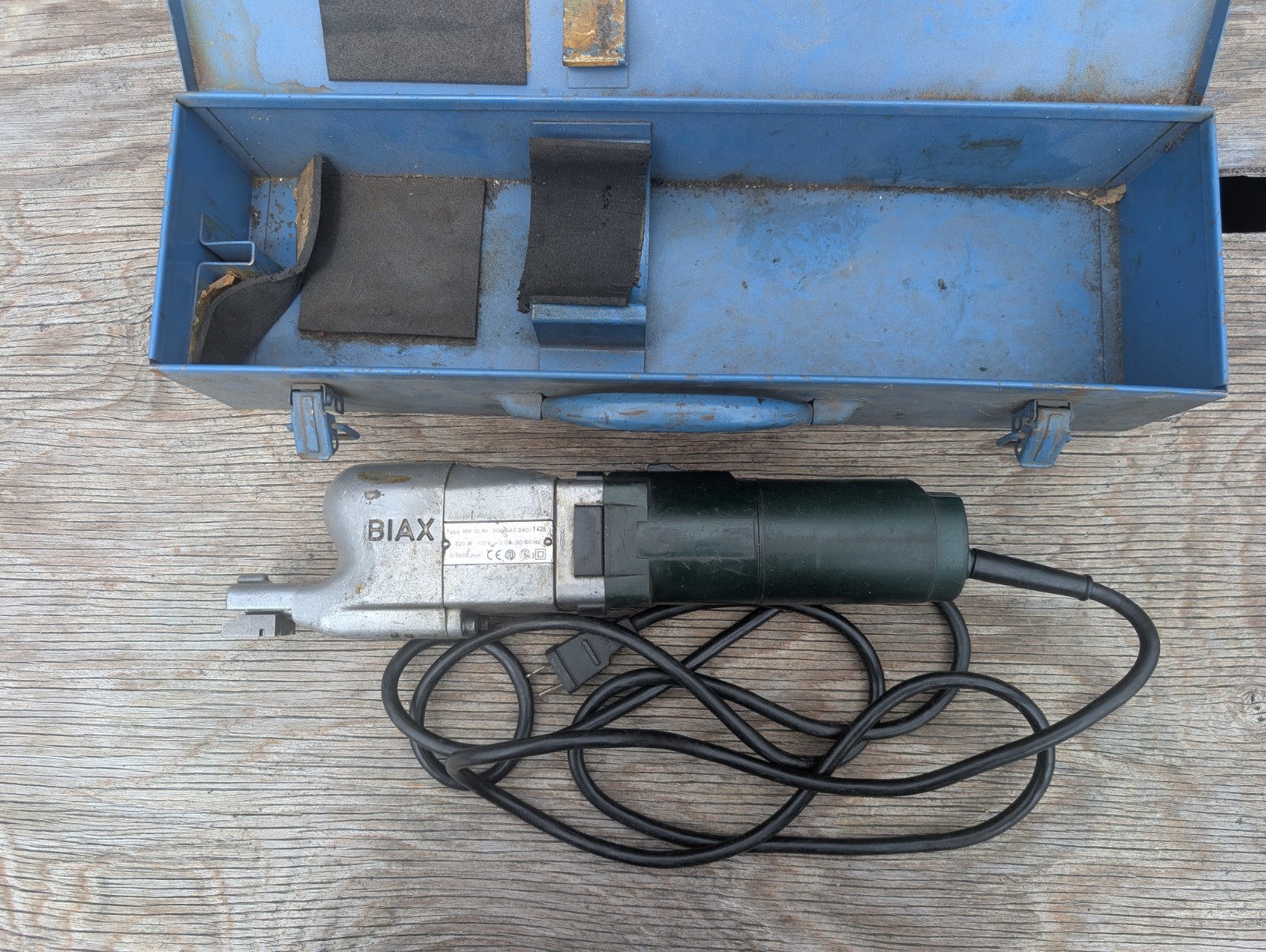 BIAX HM 10 N Electric Flaker 320W 110V Manual Control w/ Metal Case
