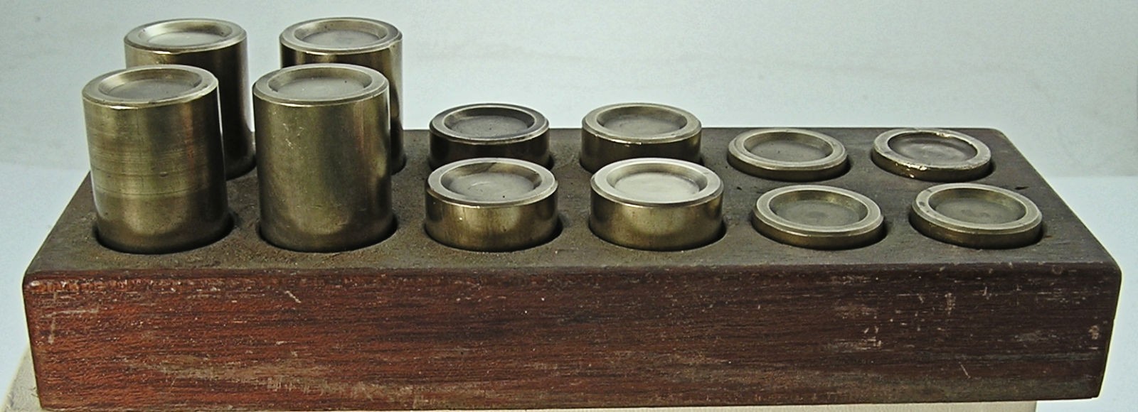 Moore Tools Set 12 Brass Heel Rests in Stand for Jig Bore Machine 5/8″-1-7/8″ #1