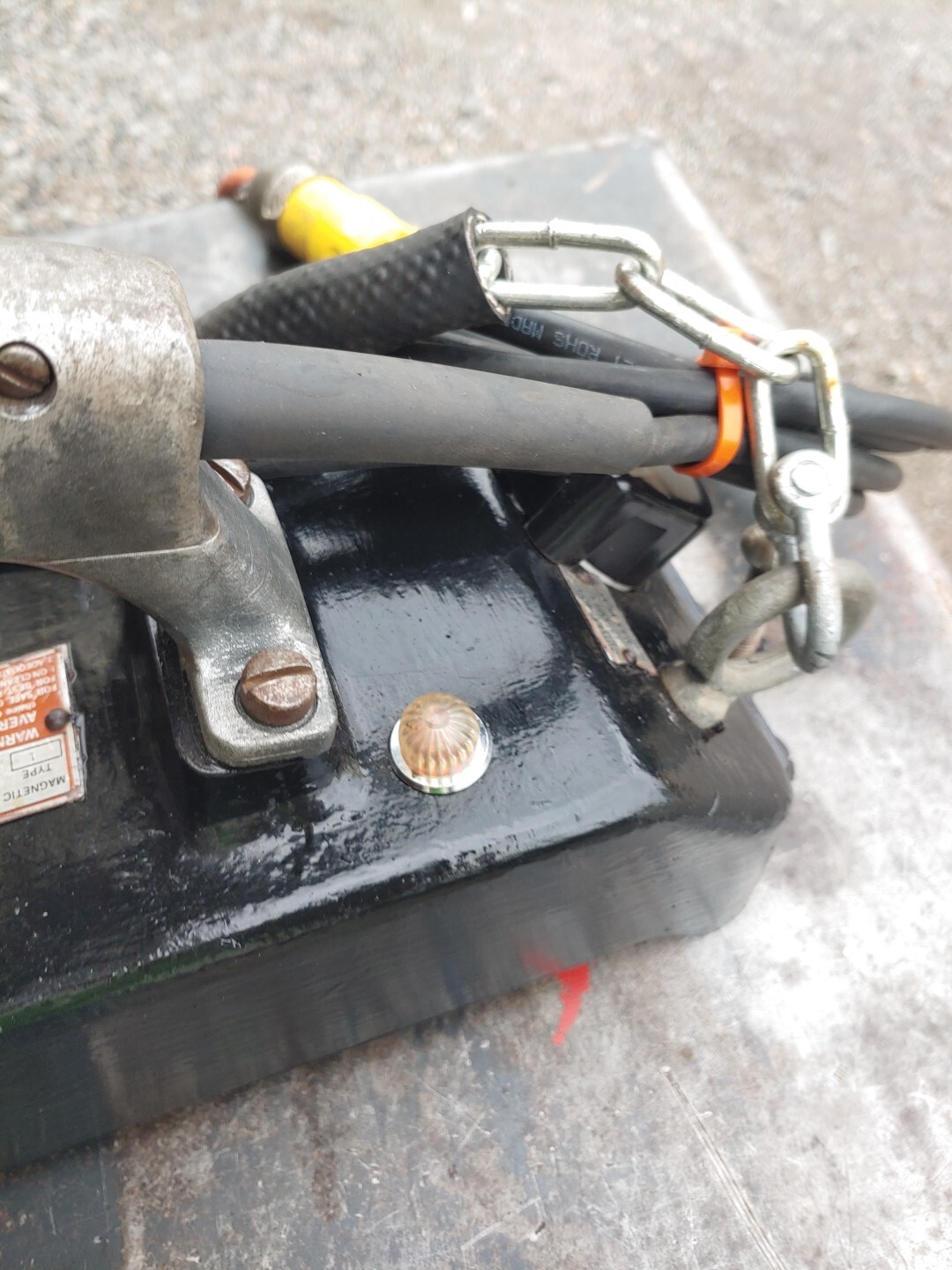 Black & Decker Two Speed Magnetic Drill Press 1554, Type 1, 1-1/4″ 250-500rpm