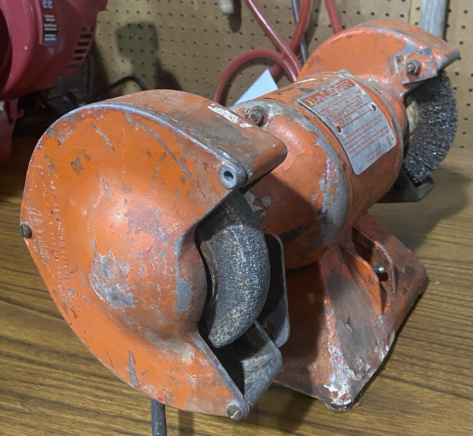 Baldor Buffer Grinder 612R – 6″ Grinder – Buffer 115V .33HP 3600rpm