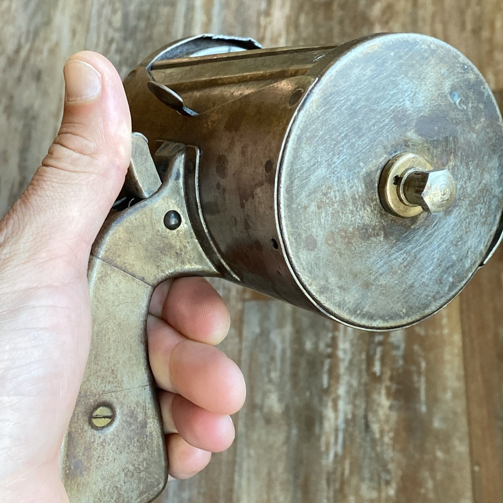 Vtg Hand Held Pistol Grip Thumb Close Tin Smith Roll Reel Feeder Dispenser