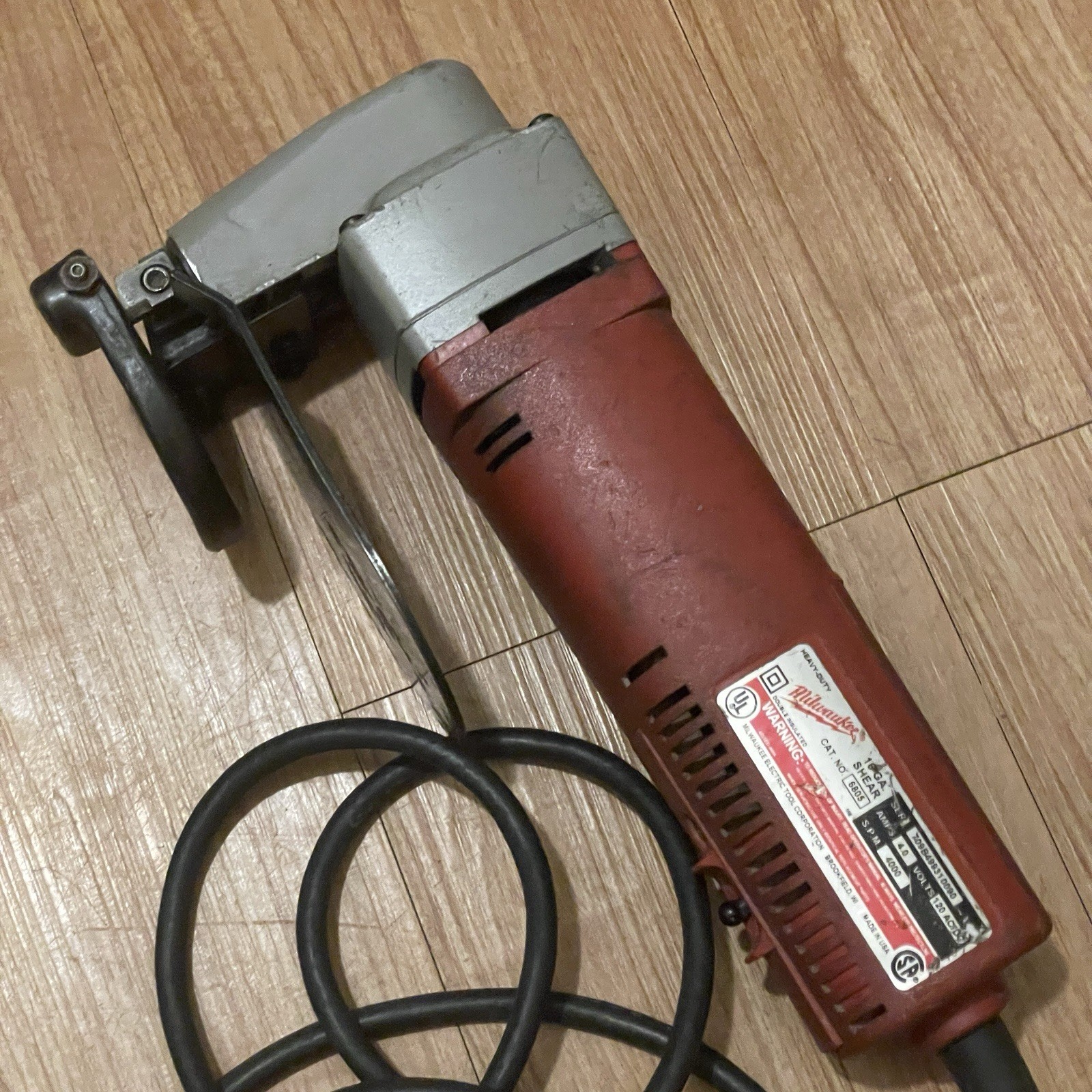 Milwaukee 6805 Metal Shear Corded 16 Gauge Heavy Duty 120 Volts USA