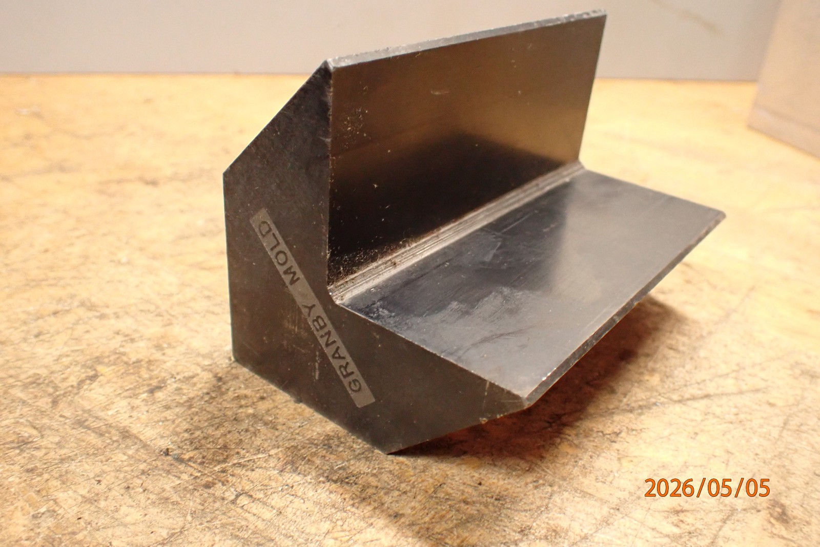 LOT LSX12: MACHINIST V-BLOCK WORK HOLDING POSITIONING FIXTURE TOOLING
