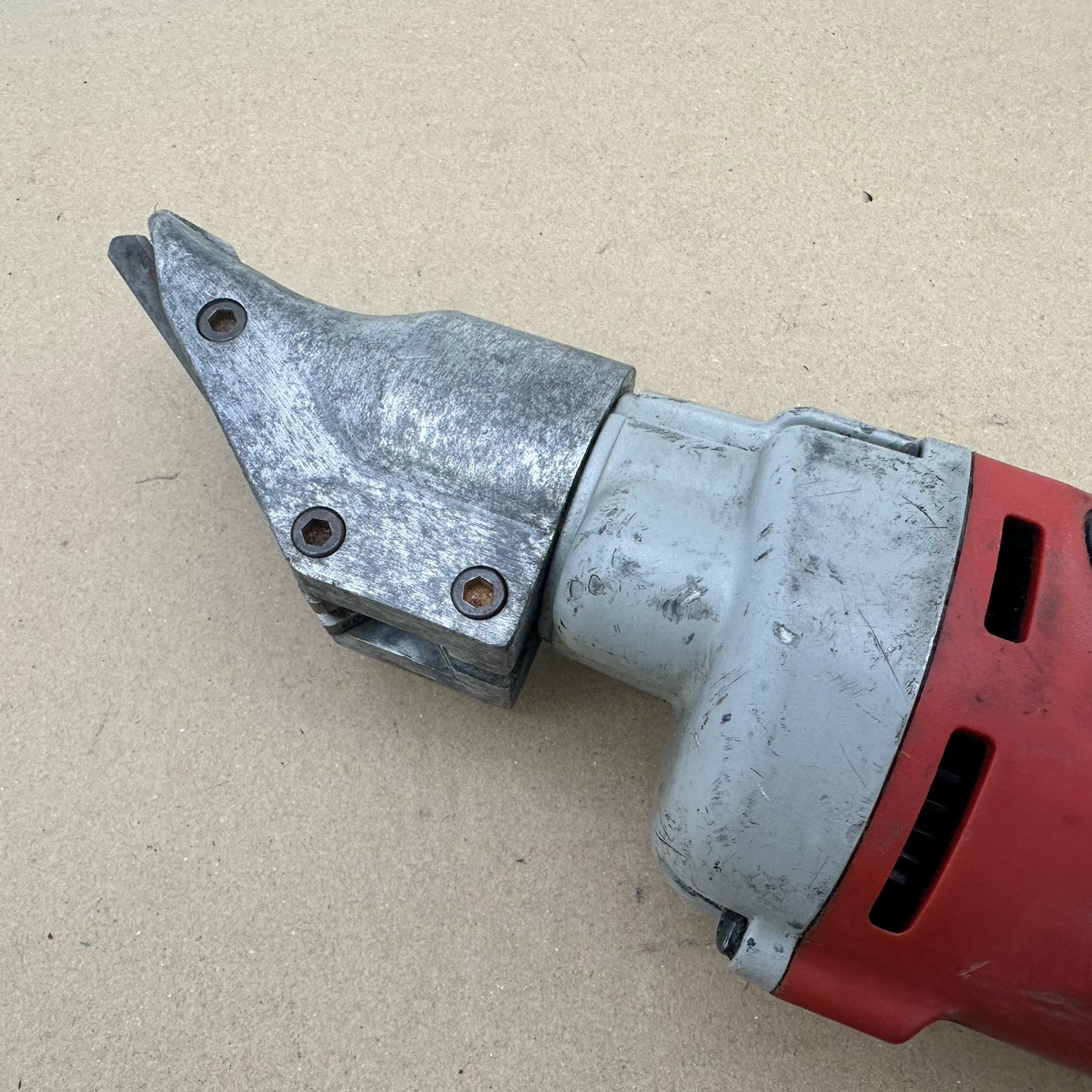 Milwaukee 6852-20 18 Gauge Shear Double Insulated Corded Electric