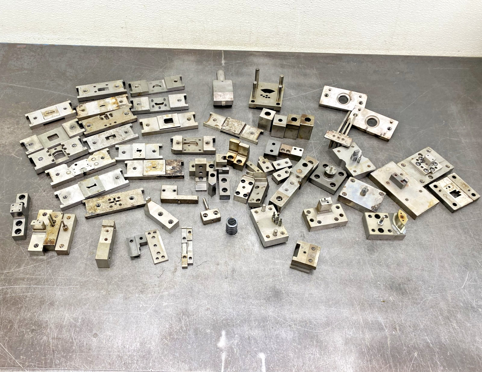 Precision Die Set Pneumatic Punch Press Stamping Die Parts Lot of 31 lbs