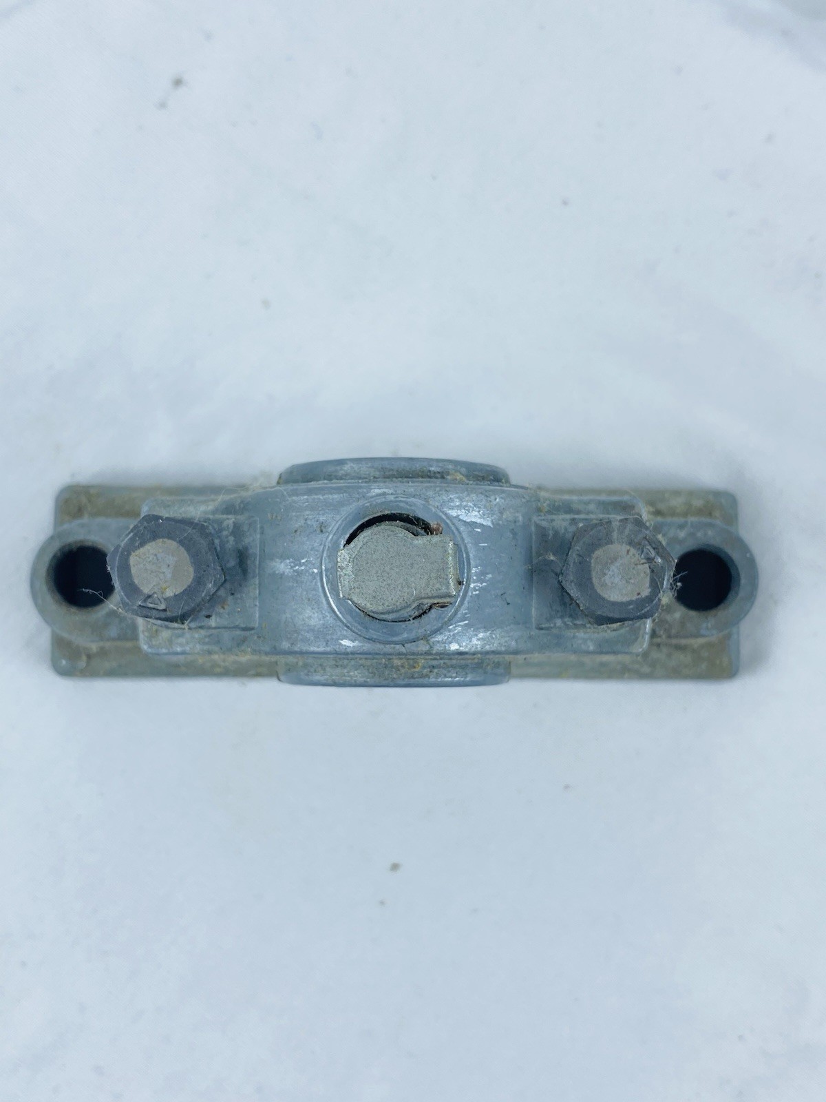 Chicago Die Casting 7-500-7 Pillow Block Bronze Bearing for 3/4″ Shaft Diameter