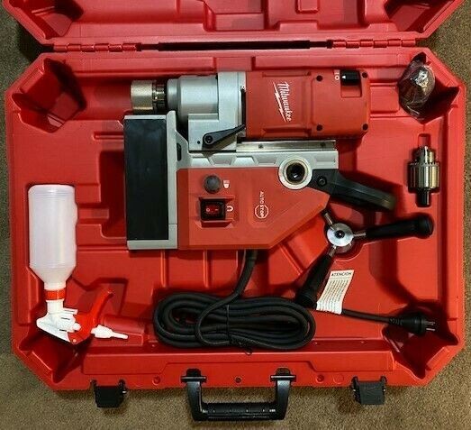 MILWAUKEE 4272-59A Electromagnetic Drill 1-5/8in 220v-240v 13Amp (Intl. model)