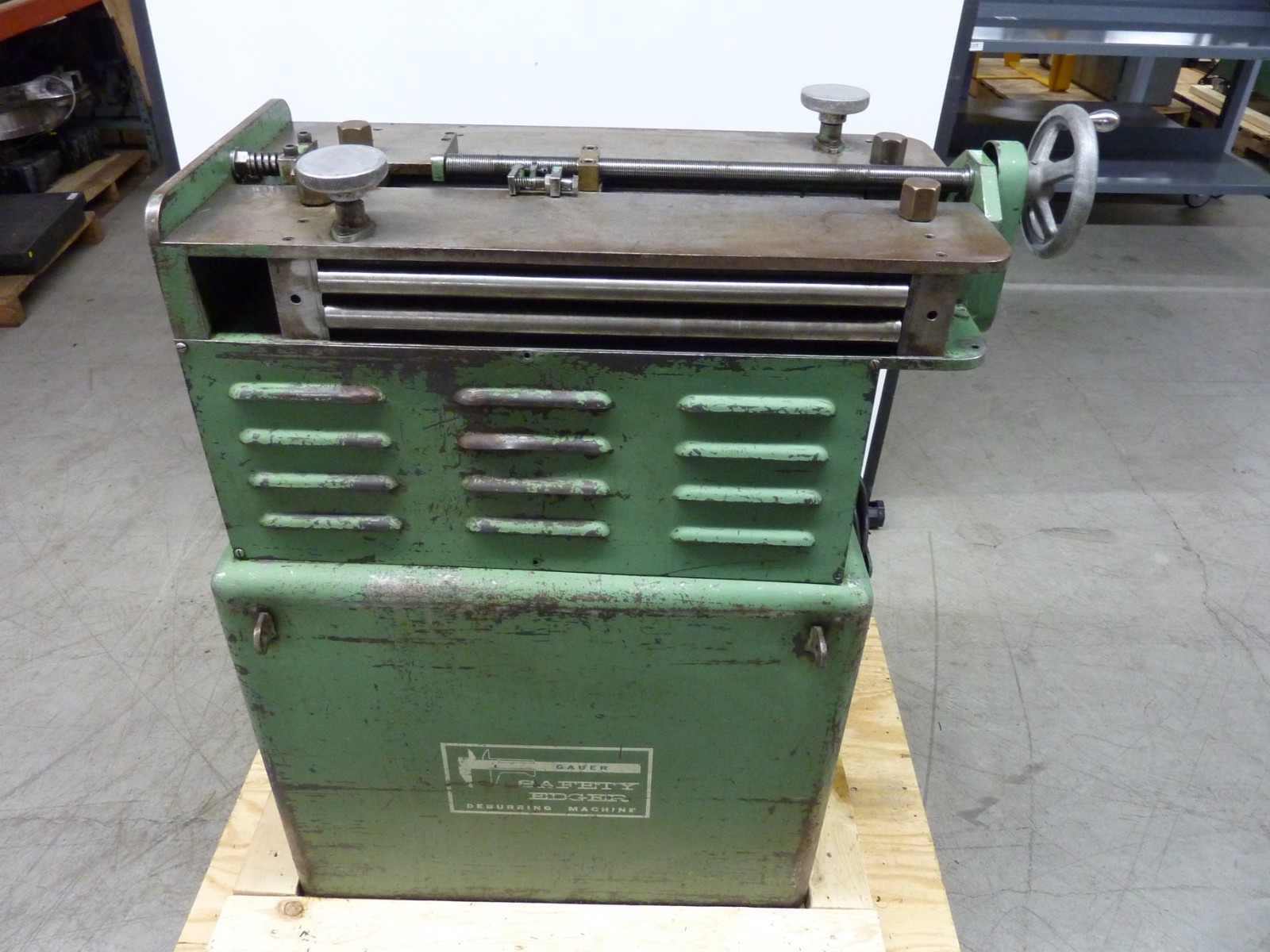 GAUER SAFETY EDGER DEBURRING MACHINE MOD 5H20 20″ MAX WIDTH (31247)