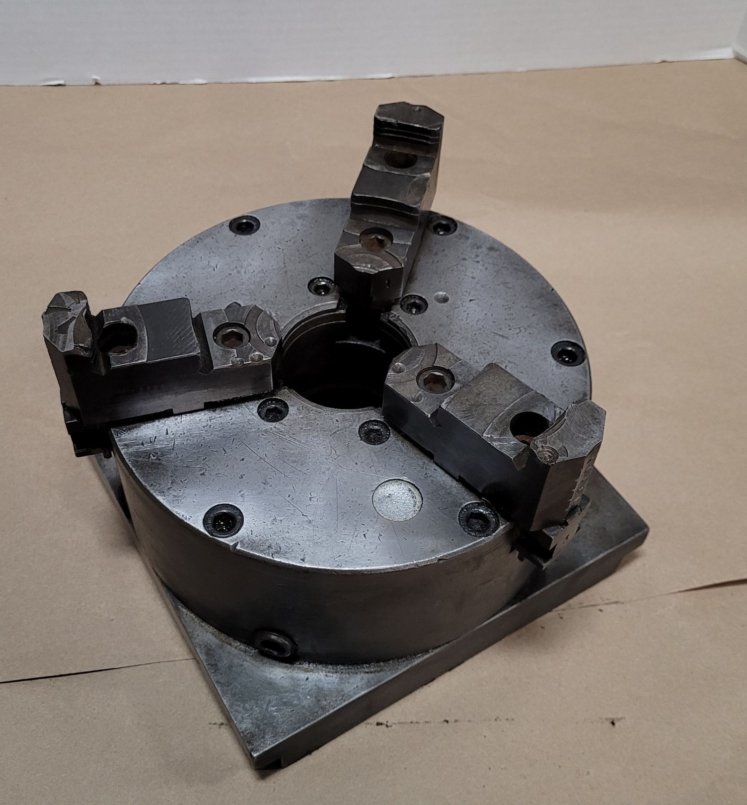 Buck – 2083R – 8” – 3 Jaw Chuck