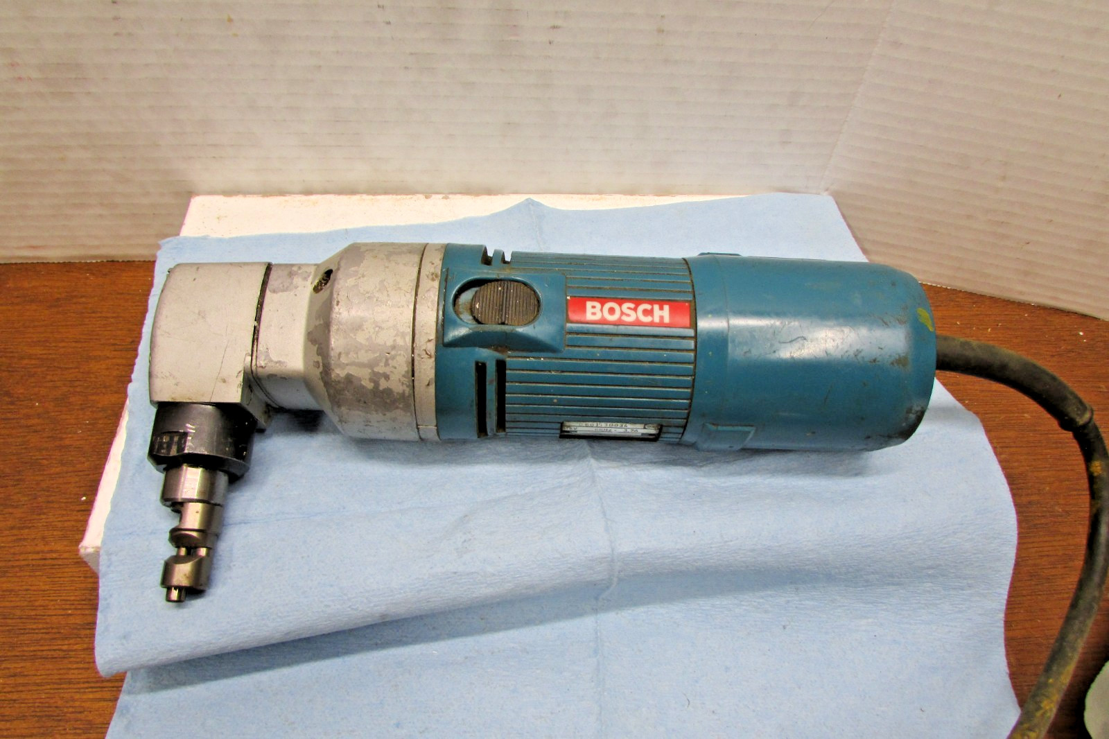 Bosch Mod. 1530 14SWG Corded Electric Portable Hand Metal Nibbler Tested