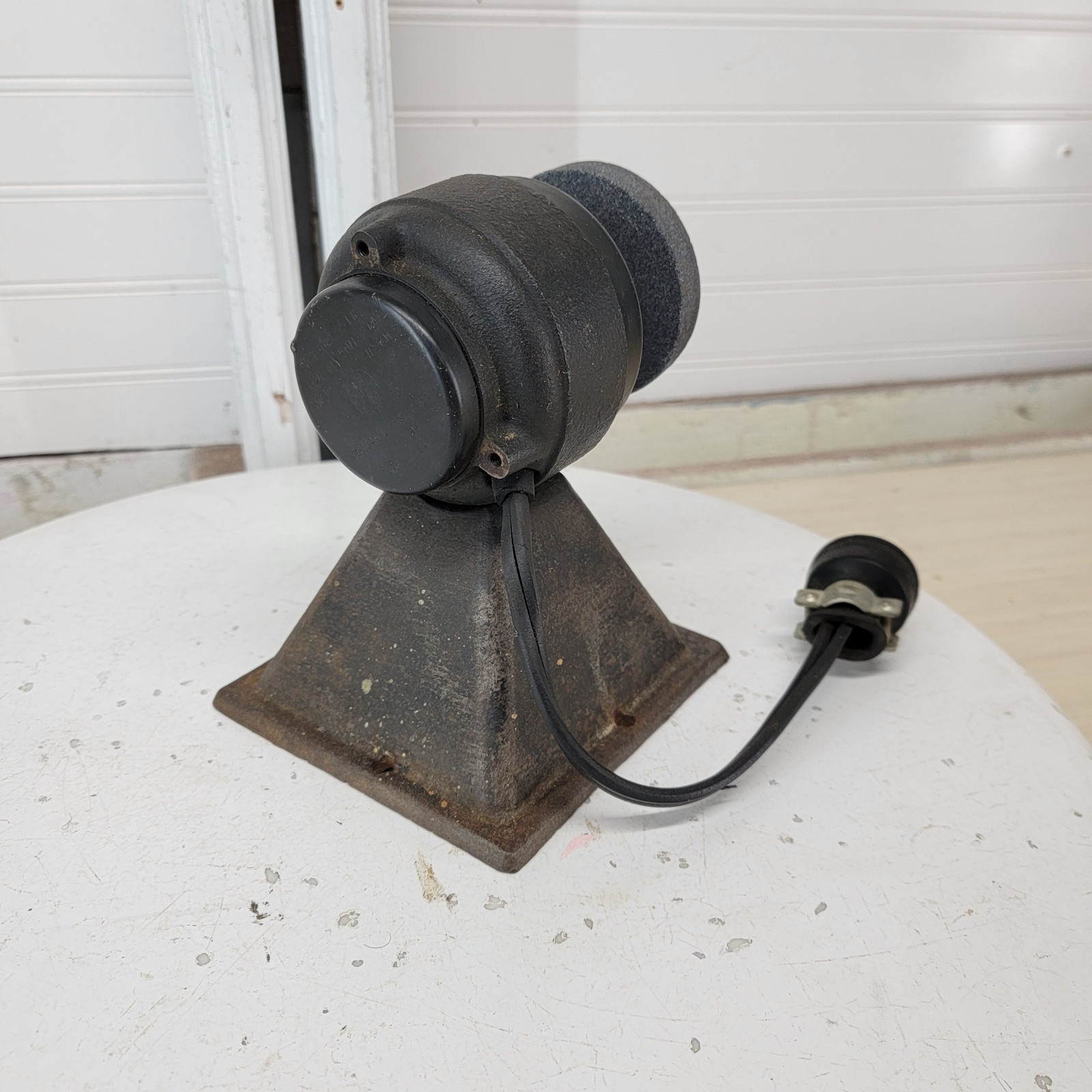 Vintage GE Bench Grinder Tool Sharpener 5KSP51EL551H Motor Works 115V USA