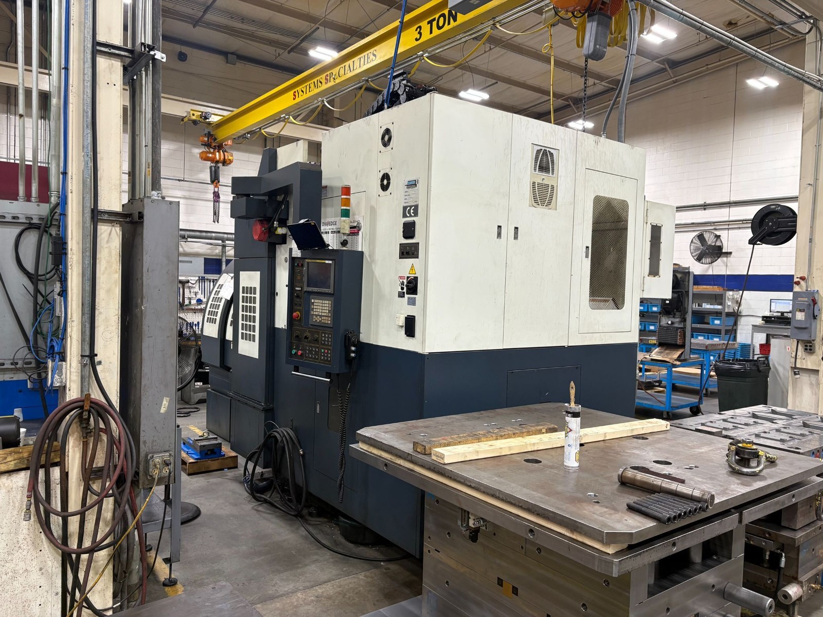JOHNFORD DMC-1500H SUPER VERTICAL CNC MACHINING CENTER FANUC 18IMB
