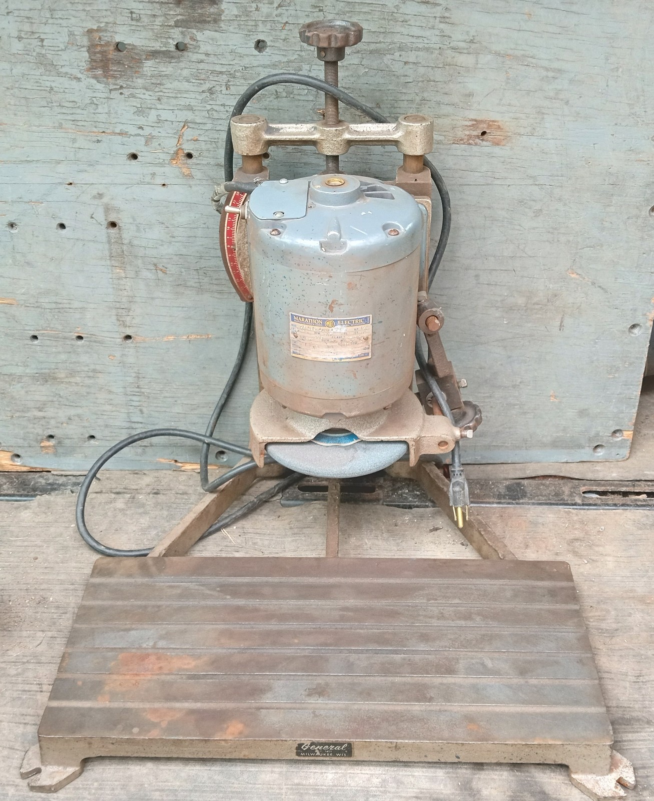 Vintage General 2 Axis Surface Grinder 1/4HP 3450 RPM Slotted 18″x8″ Table Works