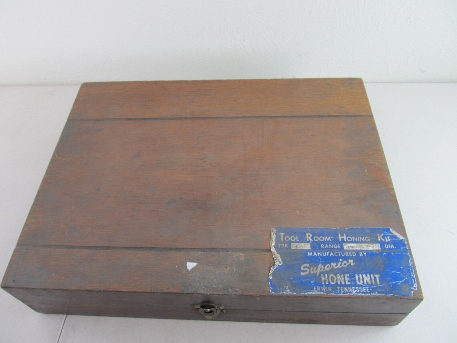 Superior Hone Unit 2000 3/16 – 2″ Tool Room Honing Kit in Case