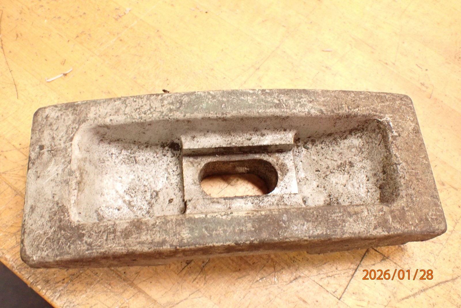 OLDER IRON CLAMP CASTING METAL LATHE PART POSSIBLE CLAUSING PART