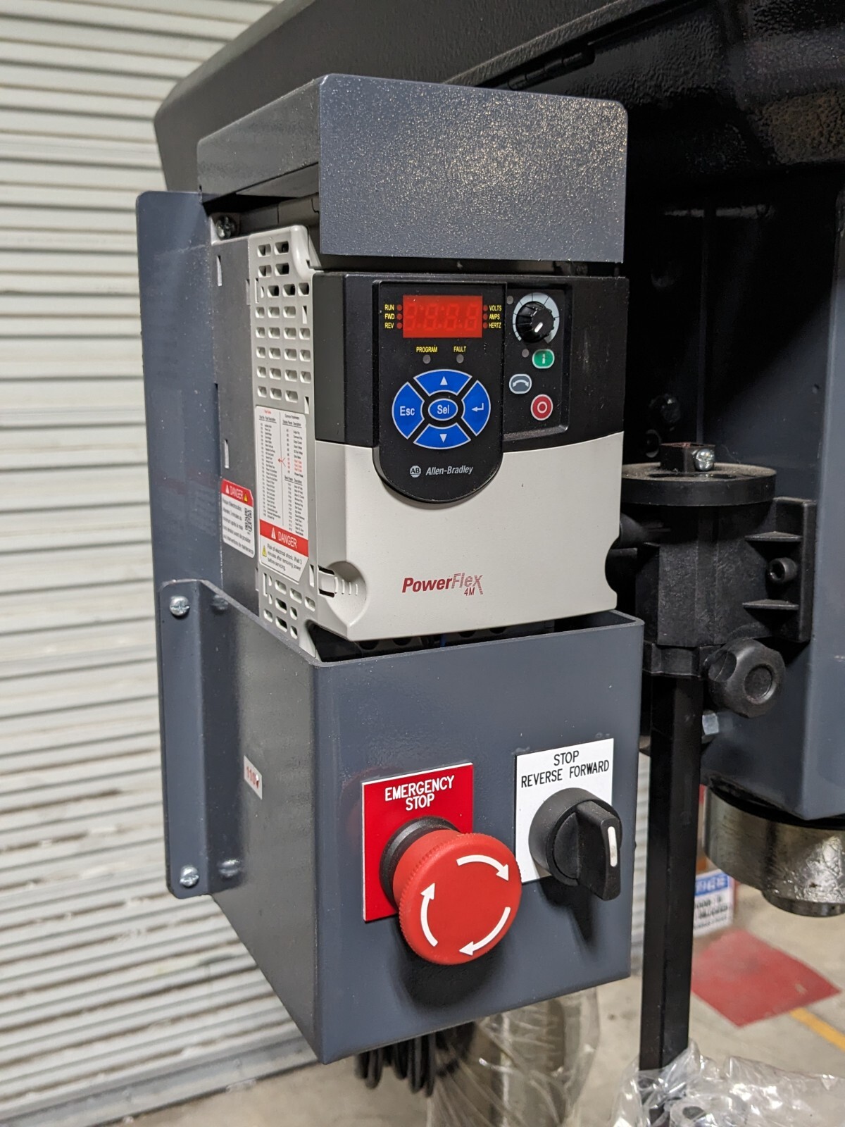 Dake Floor Drill Press 18" Swing 3MT 68 – 1380 RPM 1.5 HP 110v 977701V Dama