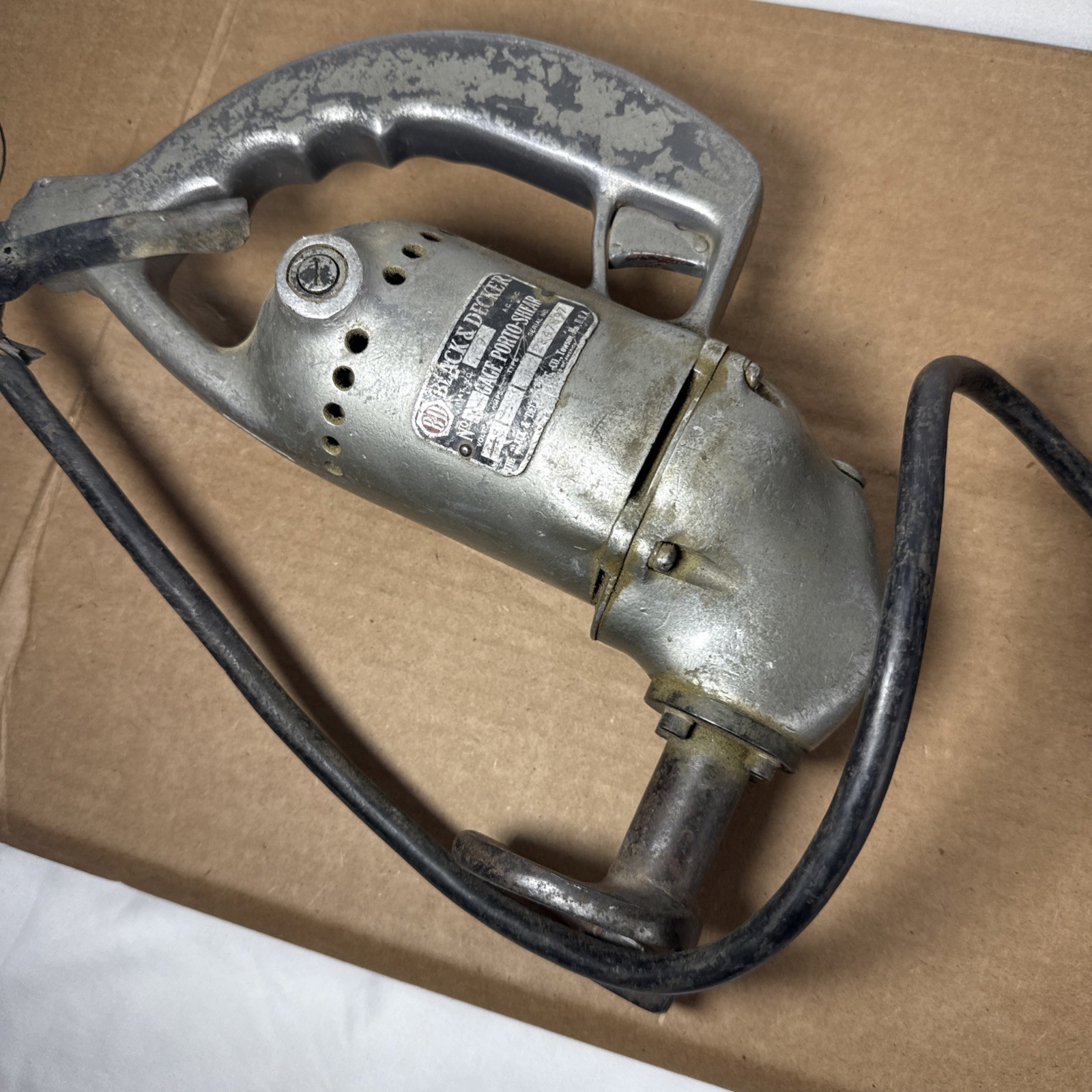 Black & Decker Vintage #16 GAGE PORTO-SHEAR MODEL # 259 MADE IN USA TESTED 2V