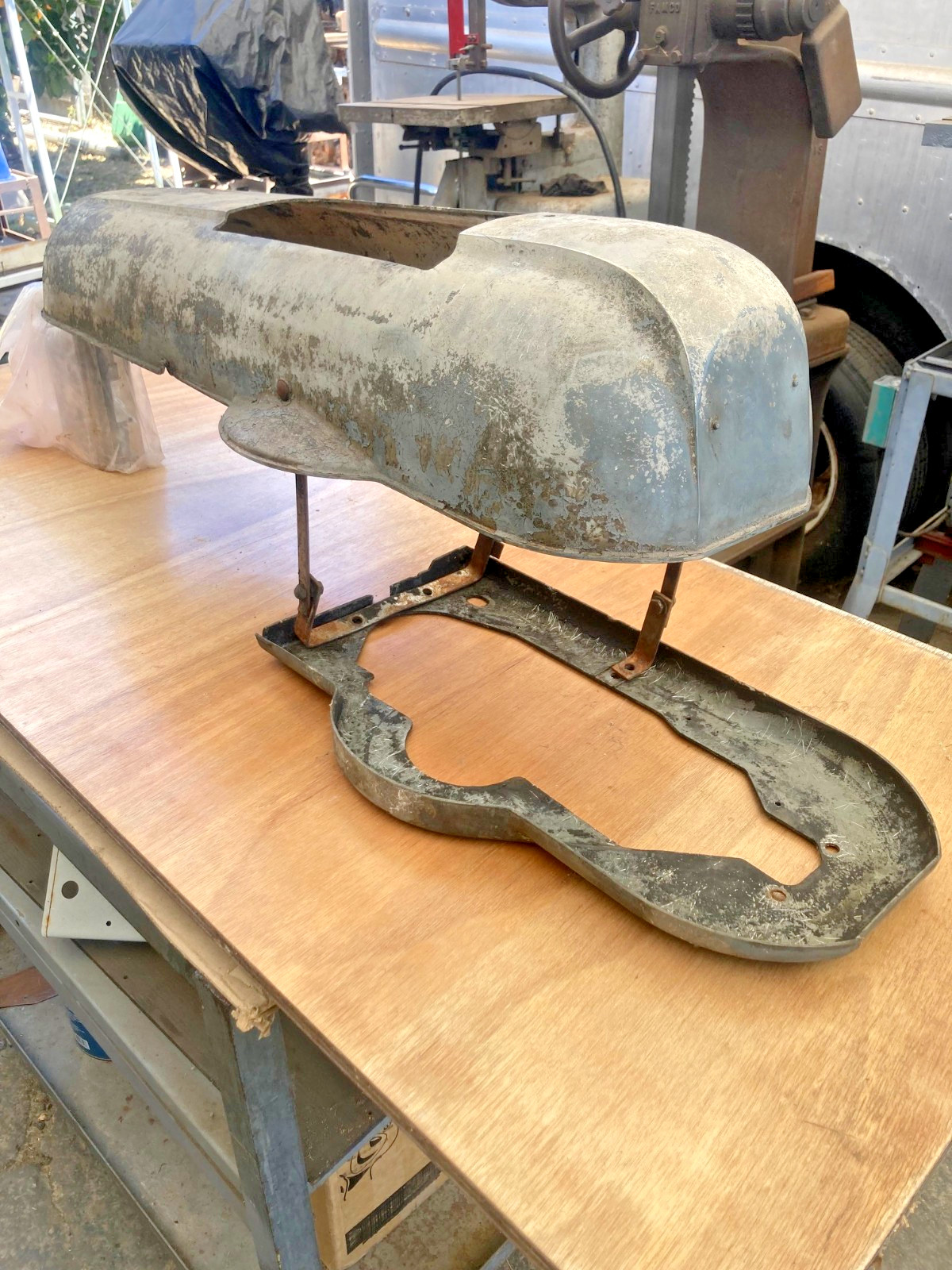Late (’61-’62) Walker Turner 20″ Drill Press Fiberglas Belt Cover Guard Assembly