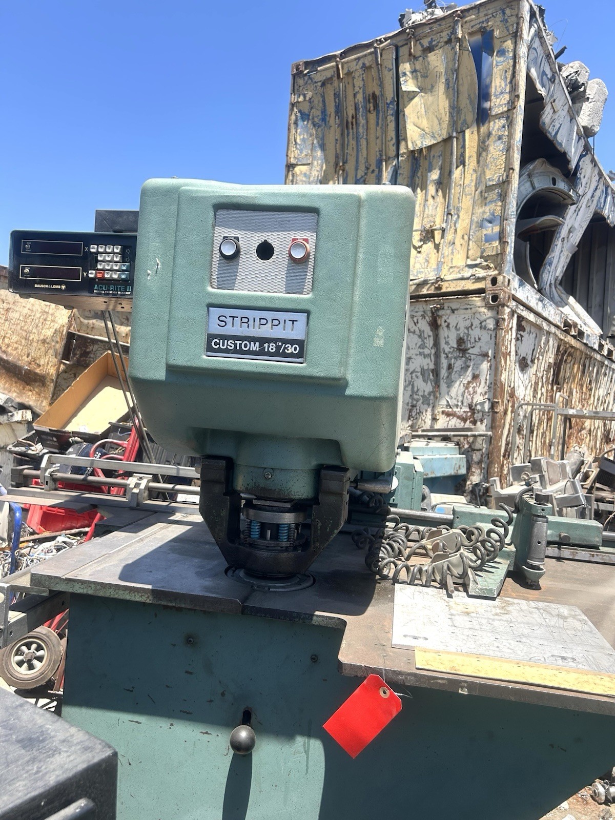 Strippit Houdaille Custom 18/30 30-Ton Hydraulic Turret Punch Press 230V 3-Phase