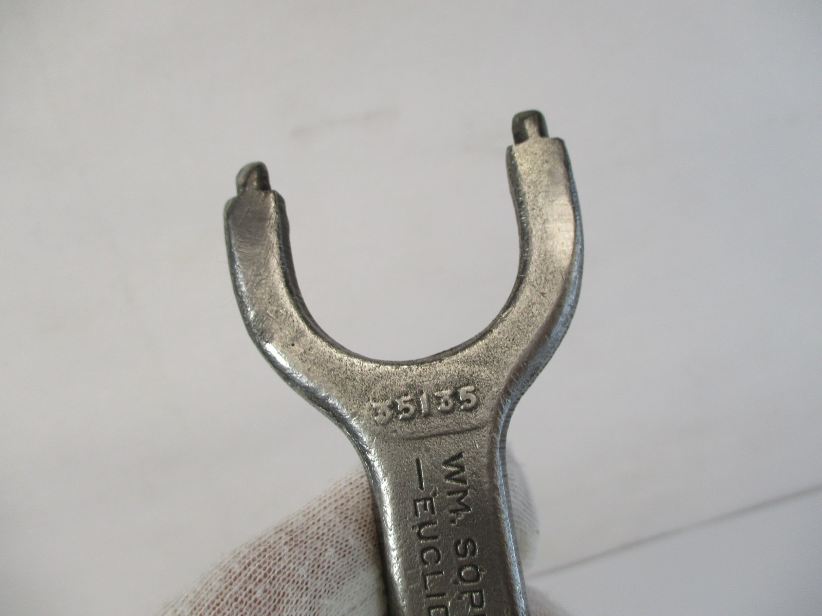 SOPKO # 44117 Grinding Wrench & (2) 1-1/4″ LH Th’d Arbor Wheel Adapter s in VGC