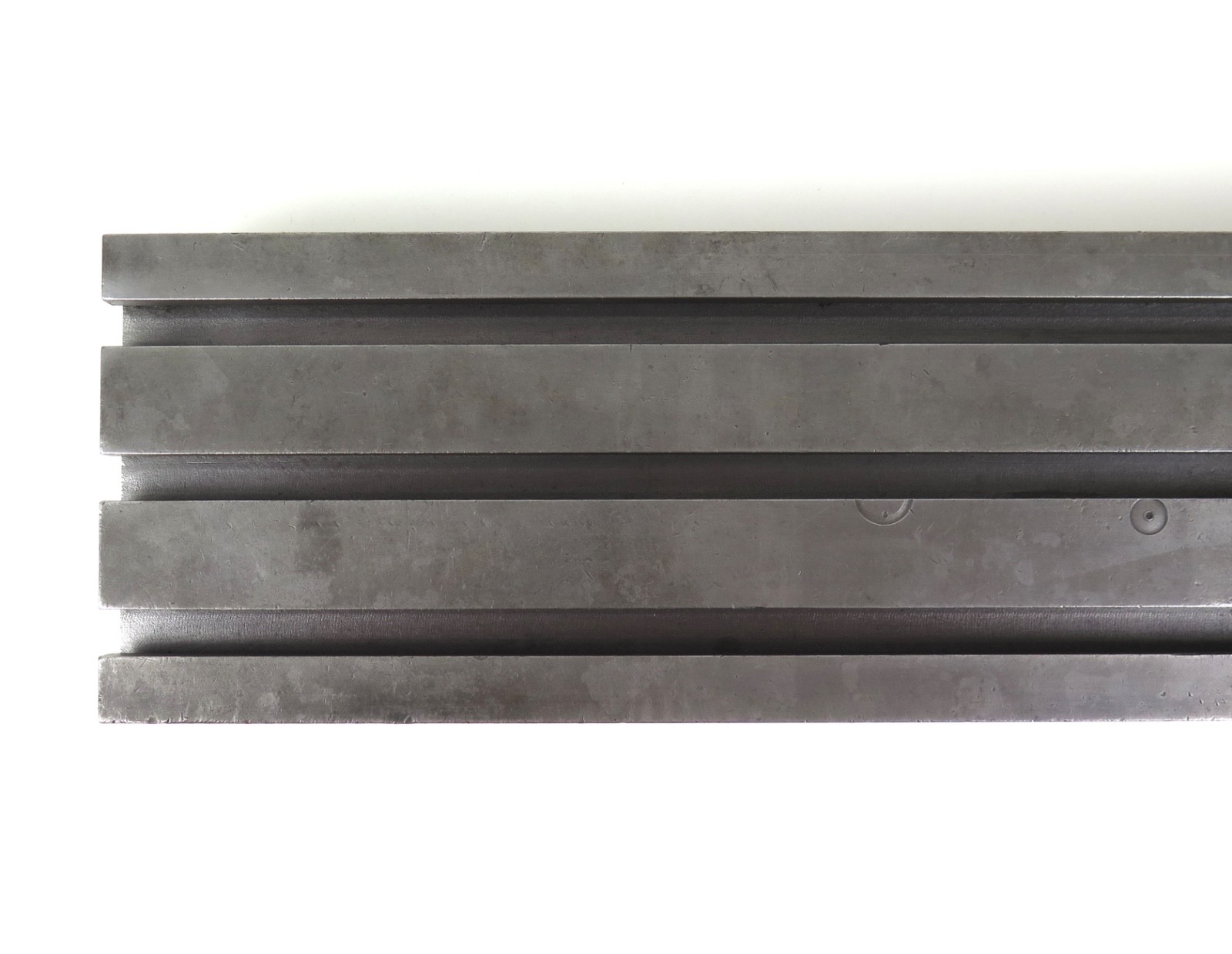 Clausing 8520 / 8525 Milling Machine Table Casting 829-009 (Inv. #2)