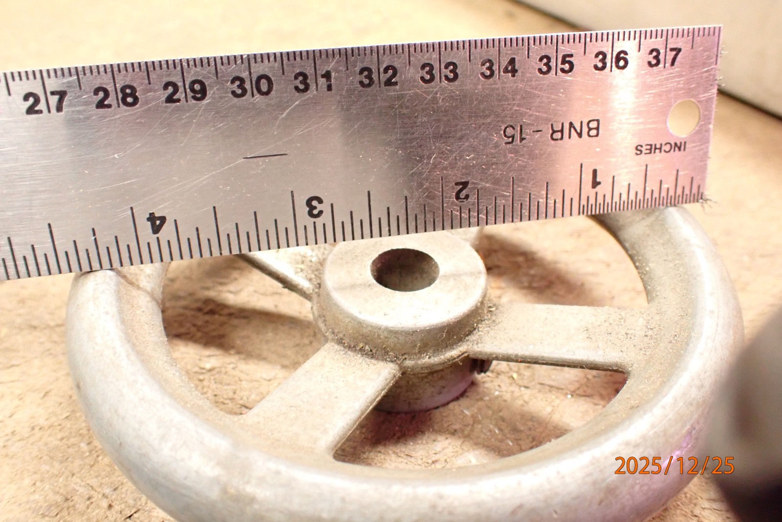 NON-FERROUS METAL MACHINE JIG FIXTURE HANDWHEEL CRANK