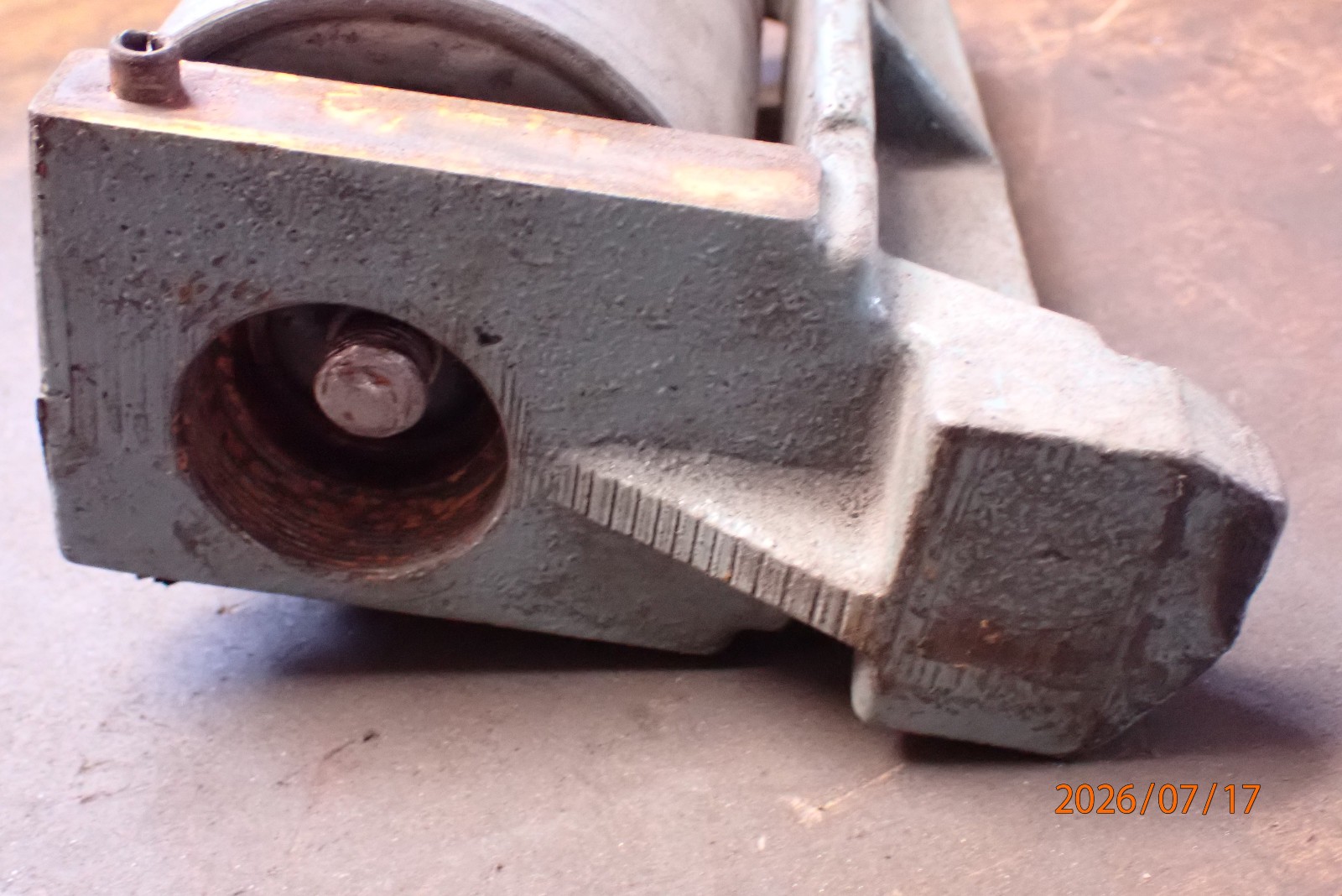 OEM USA DELTA ROCKWELL UPPER IDLER DRUM ASSEMBLY FOR 6X48 BELT SANDER FOR PARTS