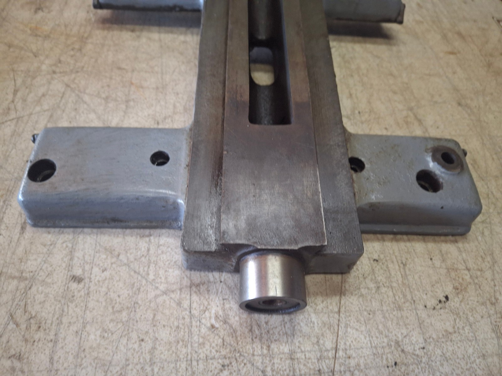 Logan Powr-Kraft 10″ Lathe Saddle Assembly Casting Housing LA-690 NS