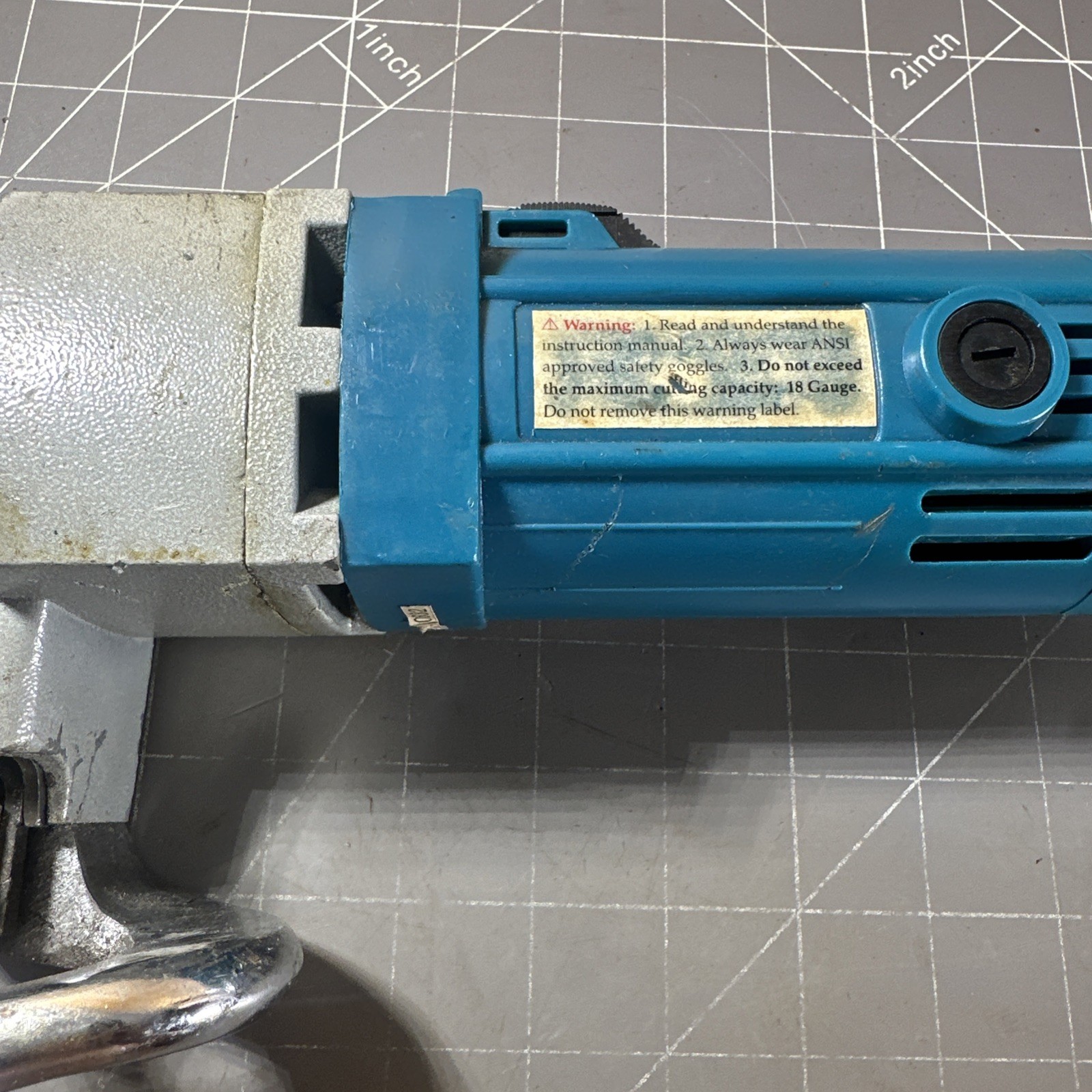 Chicago Electric Metal Shear 120V Corded 18 Gauge Capacity No. 46681
