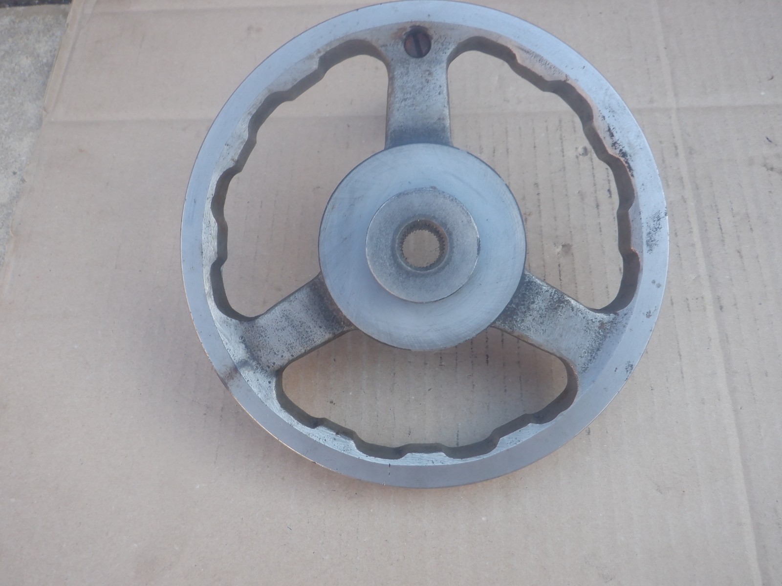 COLCHESTER TRIUMPH 2000, TAILSTOCK HANDWHEEL 200mm DIAMETER