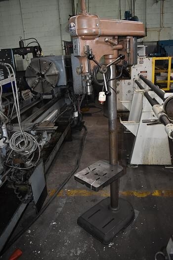 15″ WALKER TURNER “65-100” SINGLE-SPINDLE FLOOR-STANDING DRILL PRESS – #30525