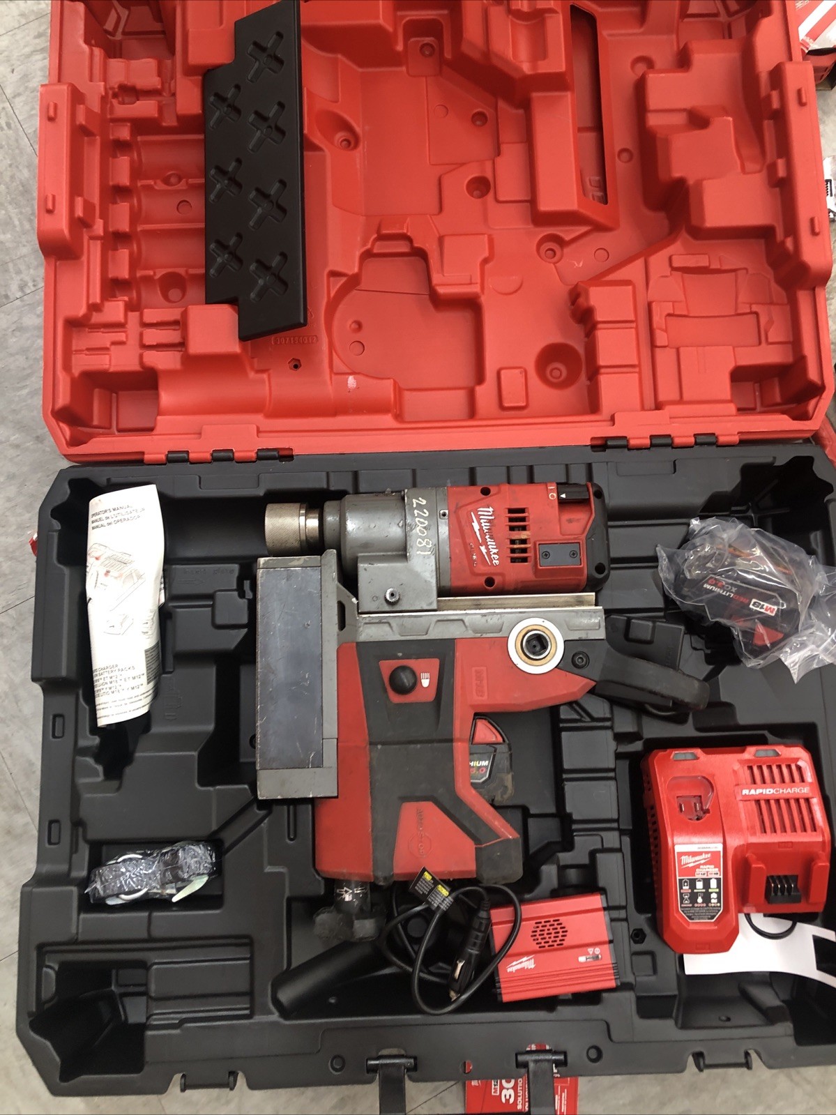 Milwaukee 2788-22HD M18 FUEL 1-1/2 in Lineman Magnetic Drill Kit