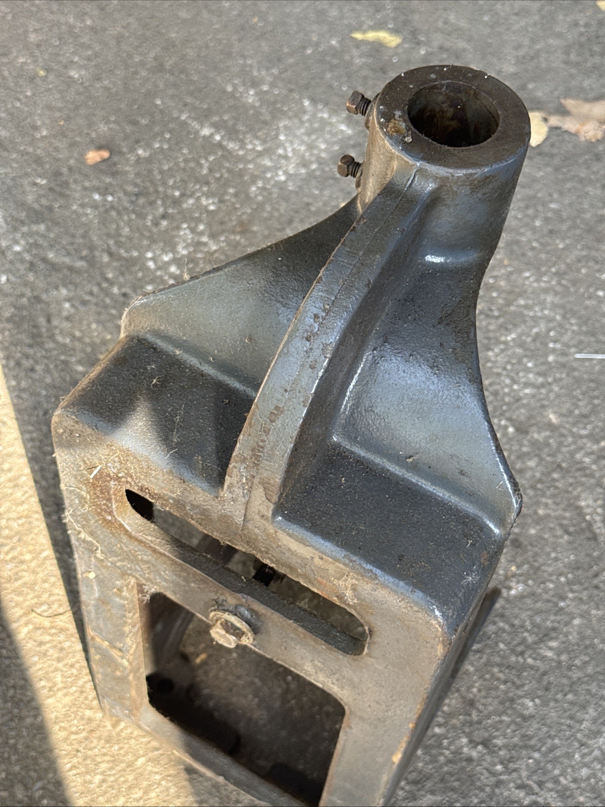 Logan Lathe 10” 815 820 Countershaft Peg leg Casting
