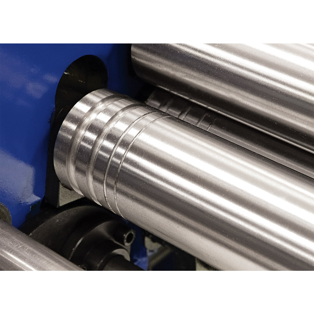 Eastwood Heavy Duty 50 Inch Metal Fabrication and Forming Slip Roller with Stand