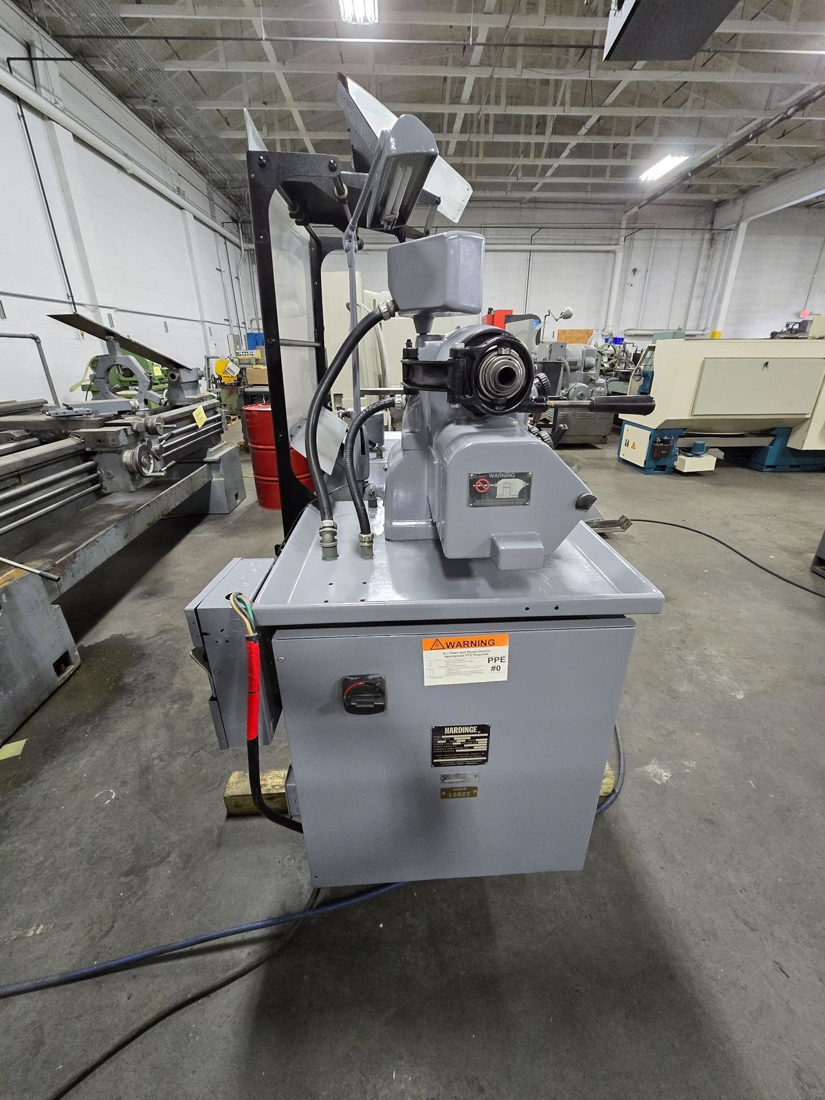11”x18” Hardinge HLV-H-EM Tool Room Lathe w/Inch/Metric