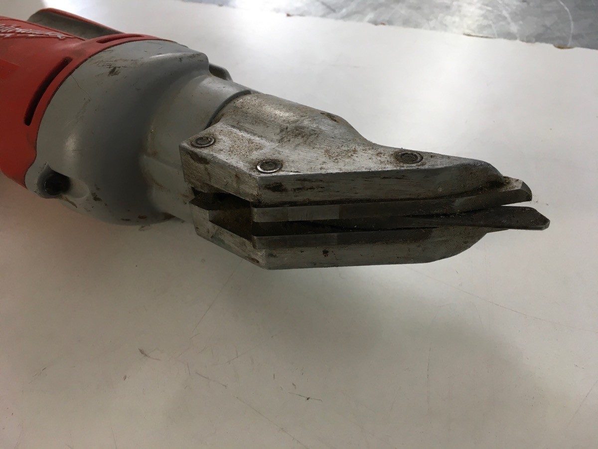 Milwaukee 6852-20 Corded Electric 6.8 Amp 18-Gauge Shear – Tool Only (P24035067)