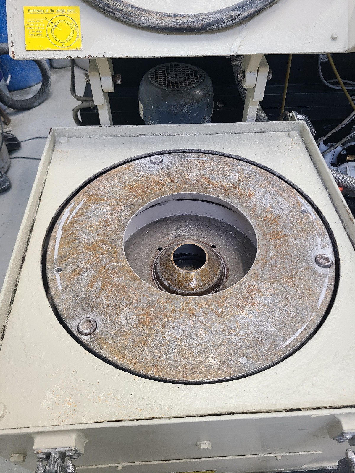 ROSLER Z-800 Centrifuge for removing mud from vibratory tumbler rinse water